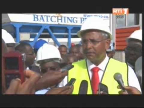 Le ministre Patrick Achi visite les chantiers de l'échangeur de la riviera 2