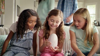 Hatchimals - Hatching Egg - Interactive Creature - Draggle - Blue/Purple Egg by Spin Master Video