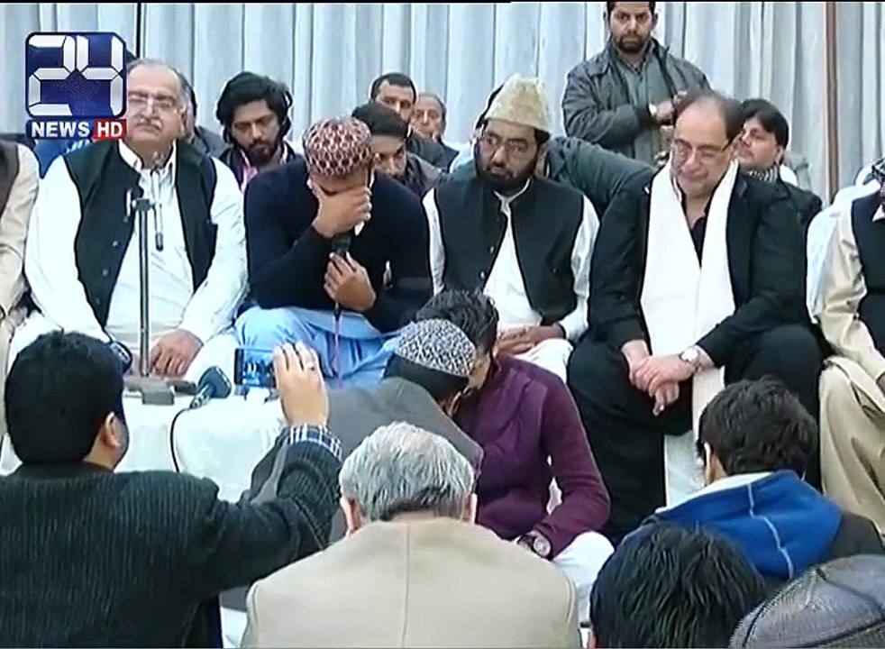 Wahab Riaz walid kie rasm e qul per NAAT parhte howe rone lag gaye