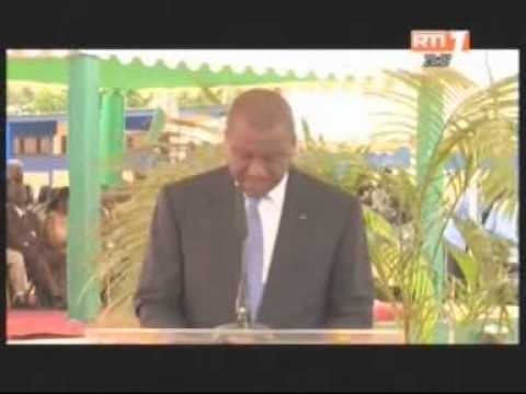 Cérémonie de baptême et de remise d`épaulettes à l`école nationale de police