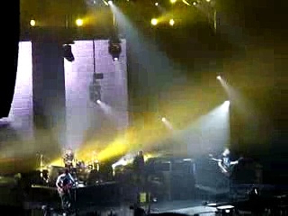 Muse - Unnatural Selection - Hong Kong AsiaWorld Expo - 02/06/2010