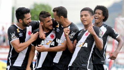 Que jogo! Vitória do Vasco sobre o Bangu tem pênalti perdido, marca de Loco e gol olímpico