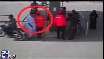 CCTV footage of 3 robbers lotterd 3 lakhs in 30 second in Karachi