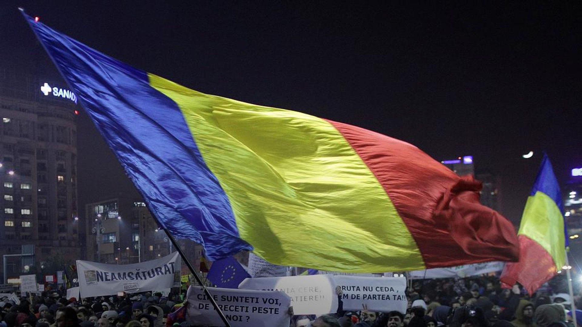 ⁣ЕС пытается убедить власти Румынии отказаться от спорного декрета