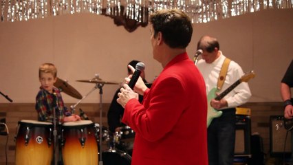 Ronnie McDowell & Garon McDowell perform 'Don't Be Cruel' Feb 2016 Maryland