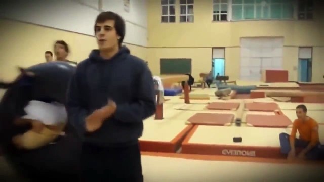 Приколы с людьми! НУ ОЧЕНЬ СМЕШНО)))