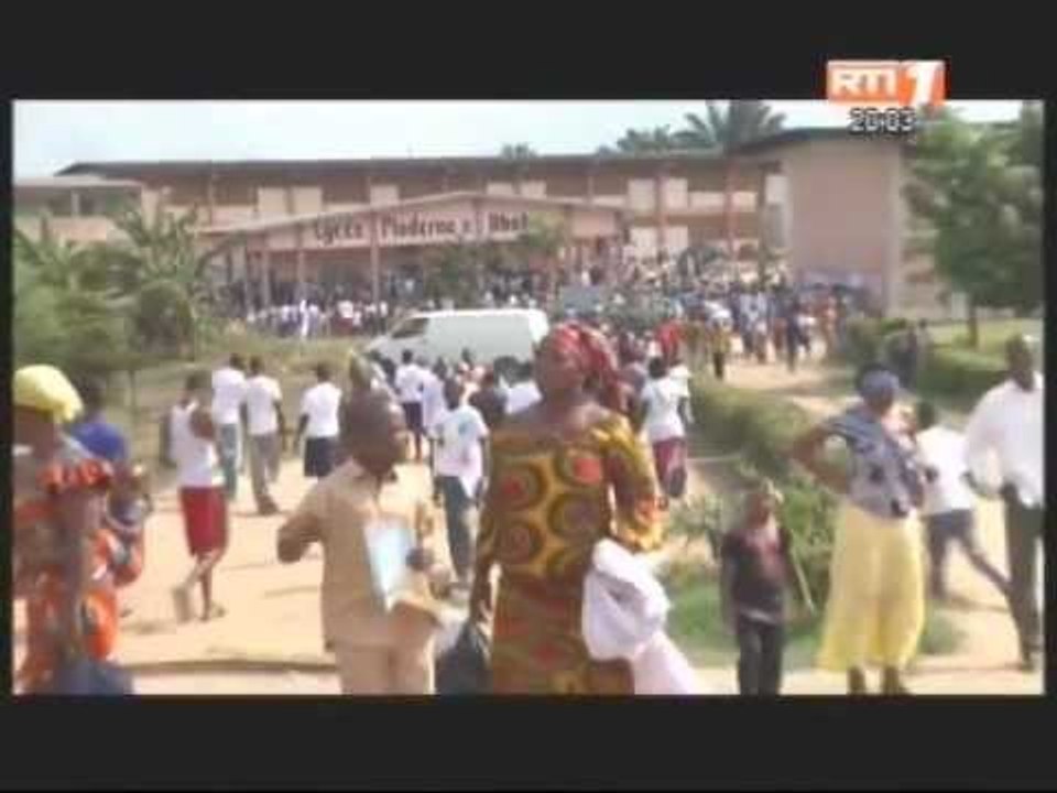 Rentrée scolaire 2012-2013: Ambiance du 1er jour des classes à Abobo et au Plateau