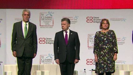 Premios Nobel de Paz critican políticas de “odio” de Trump