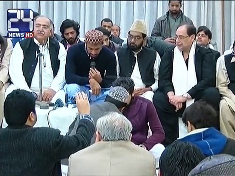 Wahab Riaz is Reciting Naat After the Funeral of His Father - Video Dailymotion