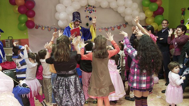 Trucos de Magia para niños, fiestas infantiles con magos