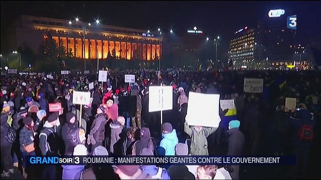 Roumanie : manifestations contre le gouvernement à Bucarest