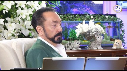 Obama komünist eğilimliydi, Donald Trump’ın anti-komünist ve anti-Darwist olması çok güzel.