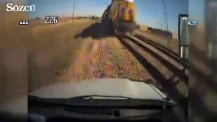 Yoldan çıkan otobüs trenle çarpıştı