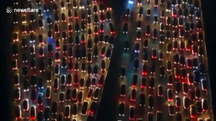 Thousands of cars stranded on motorway as Chinese New Year ends