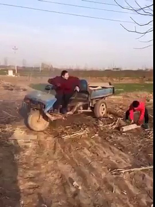 Uncontrolled Tractor Trolley Funny Video.