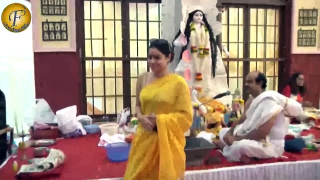 ANURAG BASU CELEBRATE SARASWATI POOJA WITH KATRINA KAIF & MANY MORE CELEBS