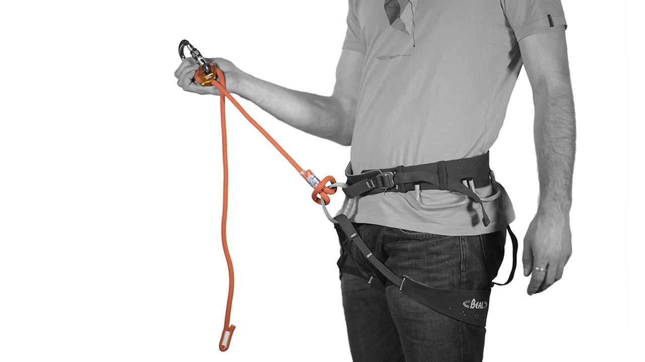 Always Stay Connected With The Petzl Connect Adjust - Vidéo Dailymotion