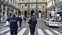 URGENTE: Ataque con machete a uniformados en París