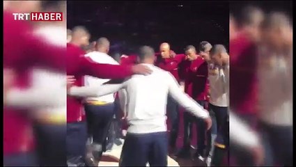 Sıradışı günaydın diyen öğretmen