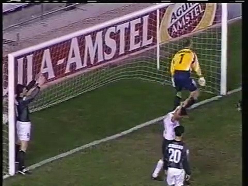 21.11.2000 - 2000-2001 UEFA Champions League 2nd Group Round Group A Matchday 1 Valencia CF 2-0 SK Sturm Graz