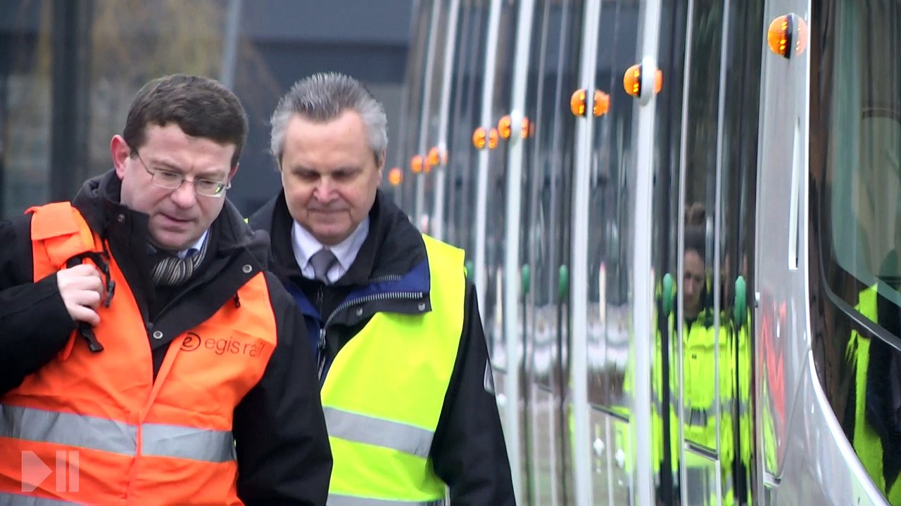 Le tram de Strasbourg franchit le Rhin