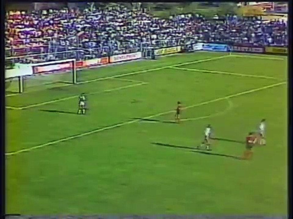 03.10.1990 - 1990-1991 UEFA Cup Winners' Cup 1st Round 2nd Leg Pecsi Dozsa SC 0-1 Manchester United