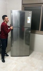 Cet homme aime un peu trop le chocolat !