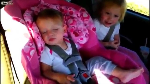 НЕЗАБЫВАЕМЫЕ МАЛЫШИ. ПРИКОЛЫ - ЛУЧШИЕ ПРИКОЛЫ С ДЕТЬМИ. СМЕШНЫЕ ДЕТИ ДУРАЧЯТСЯ И ОРУТ.