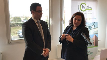 Thierry Heyvang décoré de l'Ordre national du mérite par Emmanuelle Cosse, ministre du Logement