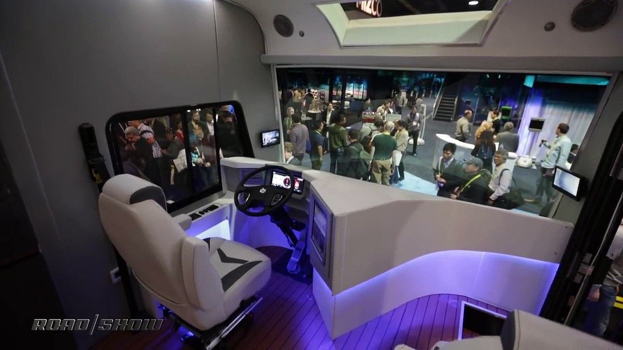 Ecco il camper di lusso con vasca idromassaggio ed eliporto a scomparsa sul tetto