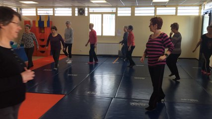 Les retraitées font de la gym