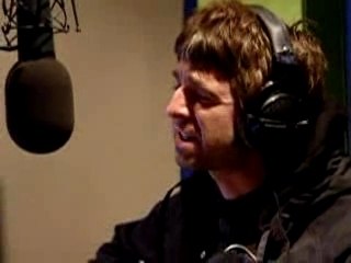 Noel - Don't Look Back in Anger Radio acoustic