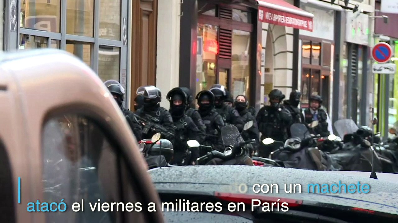 Ataque con machete a militares en Carrusel del Louvre de París
