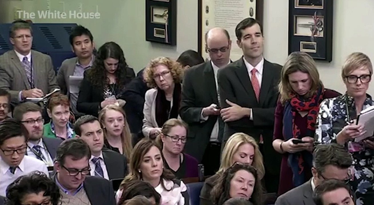 Donald Trump press secretary Sean Spicer falsely accuses Iran of going to war with US