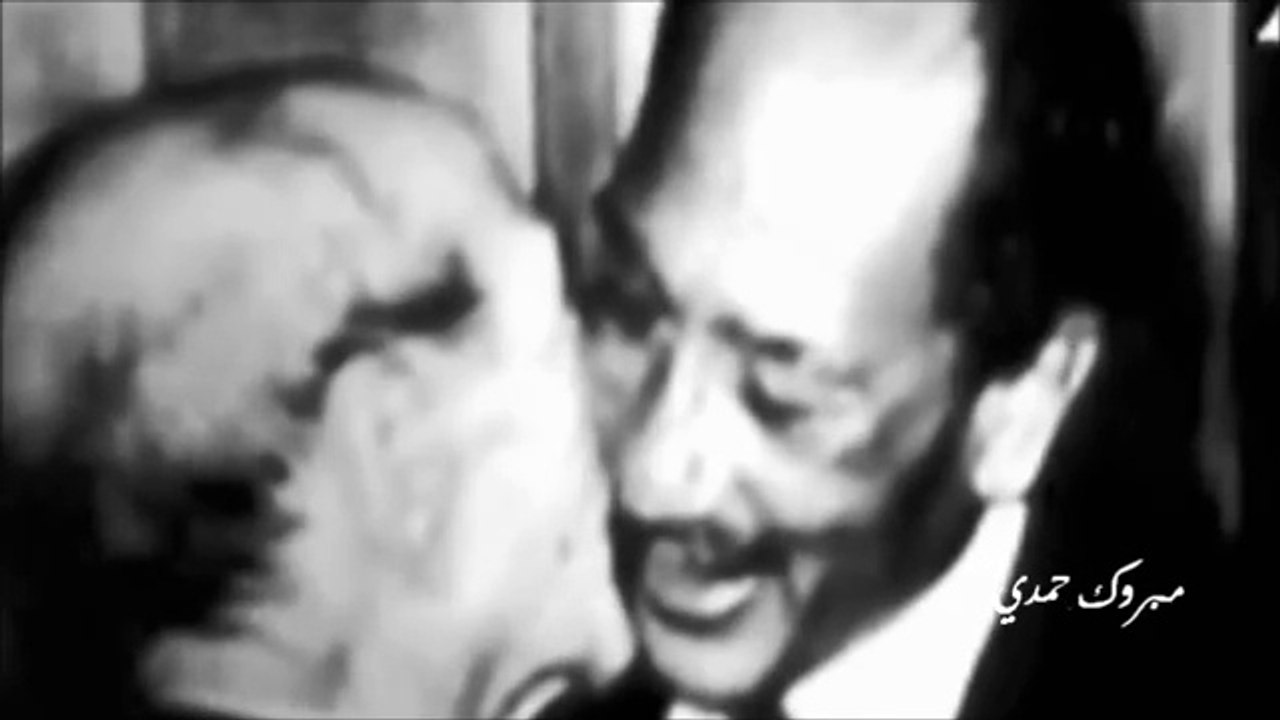 رامي يقطع عزلته ويلقي قصيدة في رثاء ام كلثوم ورد السادات  عليه