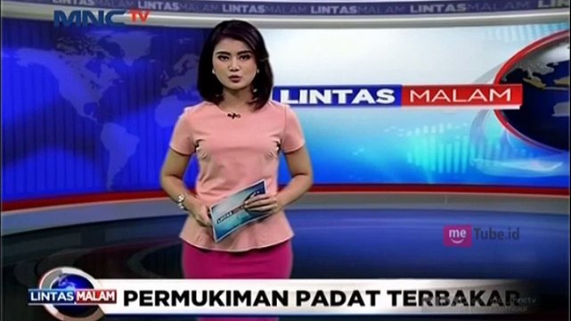 Kebakaran Melanda Pemukiman Padat di Gunung Sahari