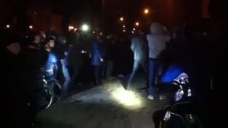 Митингующие захватили Базу беркута в Ровно
