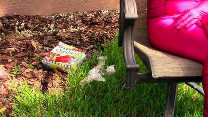 Frozen Elsa falls in love? w/ Pink spidergirl, snow white, bad baby, spiderman & more