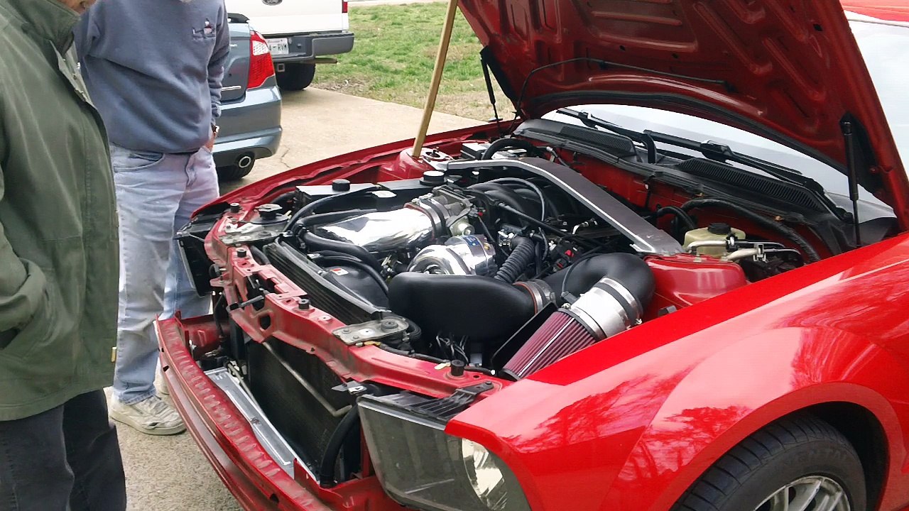 Red Cranks and Runs!