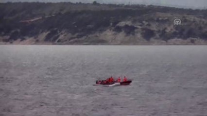 Sakız Adası'na Geçmeye Çalışan 62 Yabancı Uyruklu Yakalandı