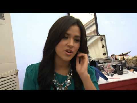 Entertainment News - Raisa cerita tentang penampilan di YouTube