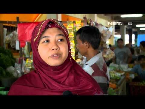 NET12 - Pasca relokasi, para pedagang kaki lima di Pasar Minggu kembali berdagang di bahu jalan