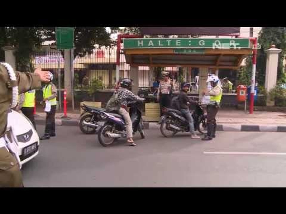 NET12 - Puluhan kendaraan ditilang dalam operasi Zebra di Jakarta
