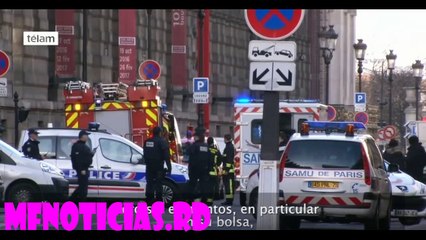 Attaque au couteau au Louvre : l'assaillant a crié "Allah Akbar"/atentado en louvre