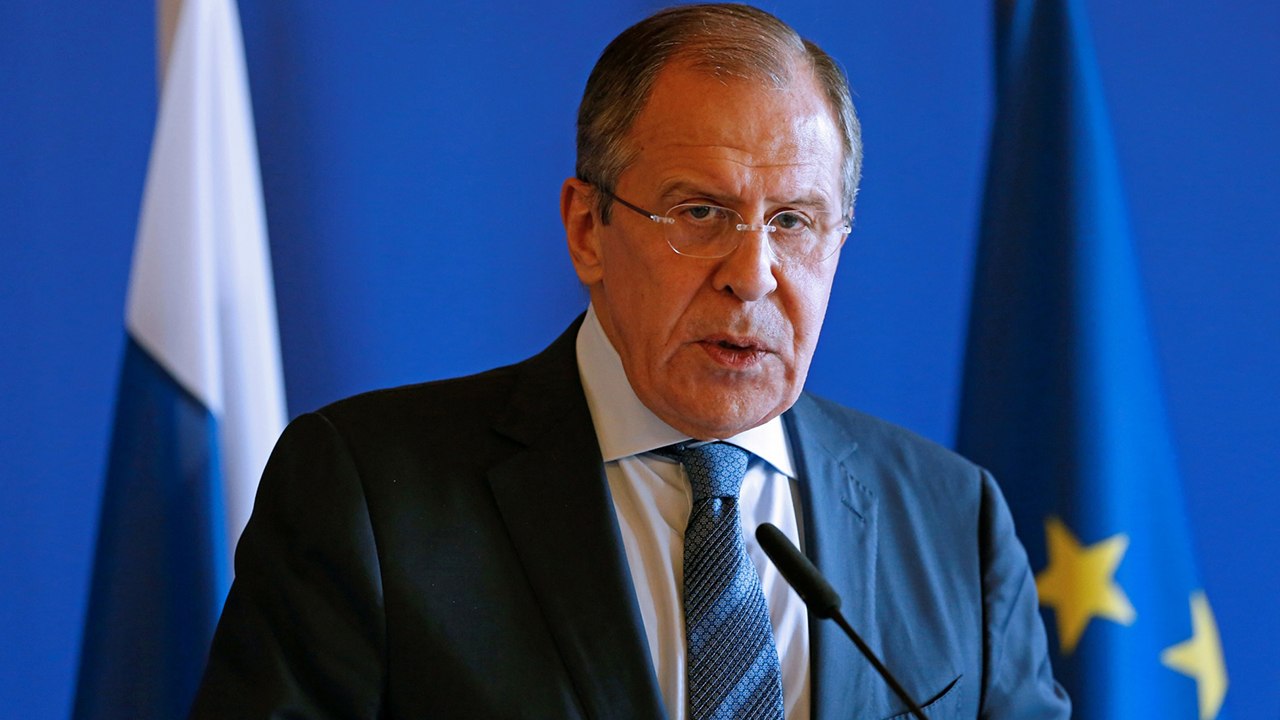 Sergei Lavrov tells France that Ukraine flare-up endangers peace talks