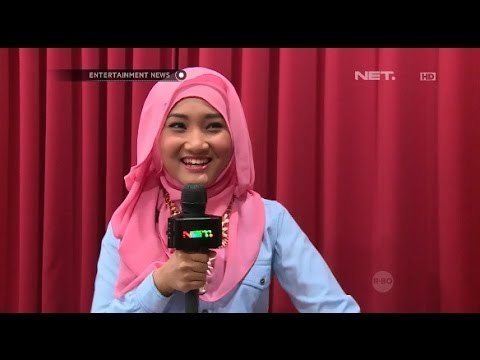 Artis yang bertubuh pendek dan ingin tinggi
