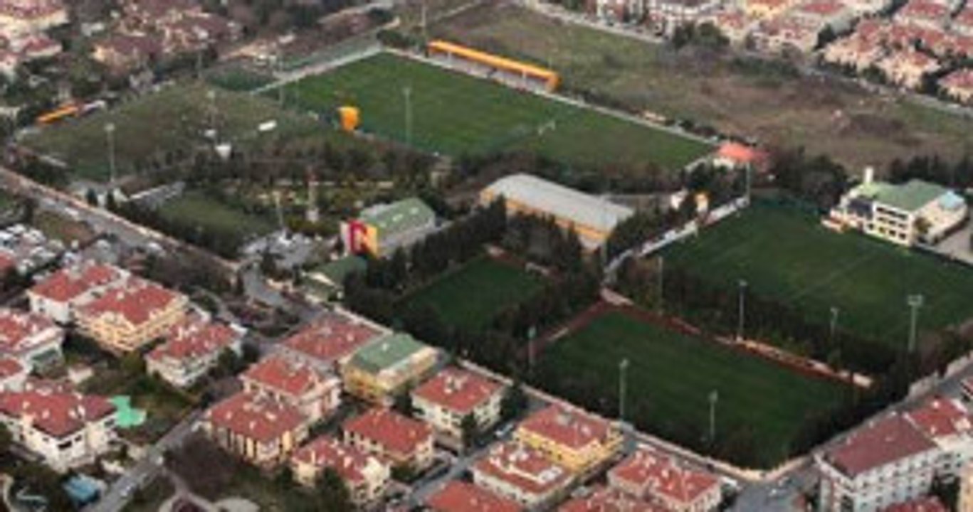 Galatasaray Başkanı Özbek, Metin Oktay Tesislerindeki 20 Yıllık İpoteği Kaldırttı