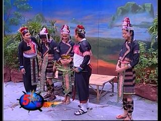 "ห้าโมง.. โป๊งโป๊งชึ่ง" _ (ตอน.. "เรื่องเล่าจากหน้าแฟลต").. feat. แยม พิมพ์ศิริ