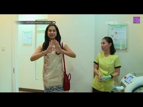 Nina Zatulini melakukan treatment menghilangkan bulu