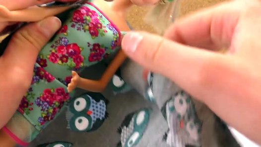 Barbie Kleid selber machen _ Kleidung für Puppe in 5 Minuten ohne Nähen _ DIY for Kids-NmOPZoxh ...